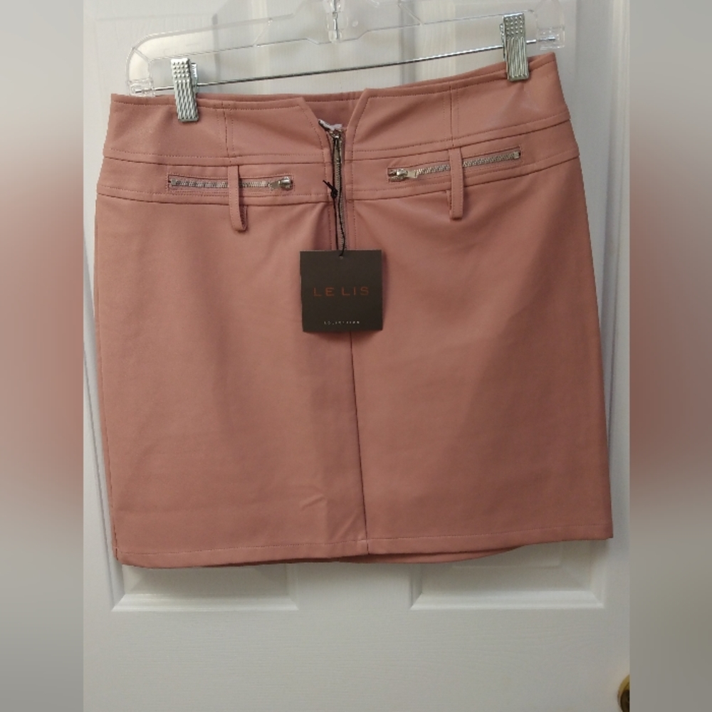 Super cute pink faux leather skirt